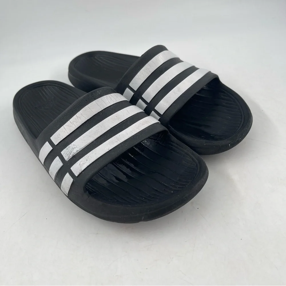 Adidas Kids Adilette -Size 6Y- Black White Comfort Shower Vacation Slide Sandals